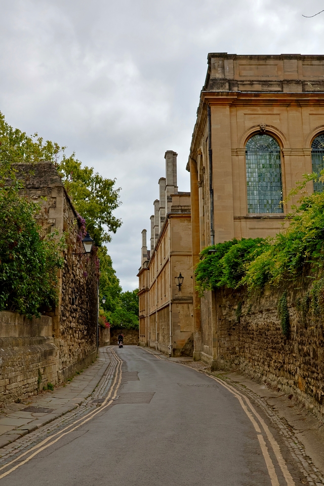 Queen's Lane